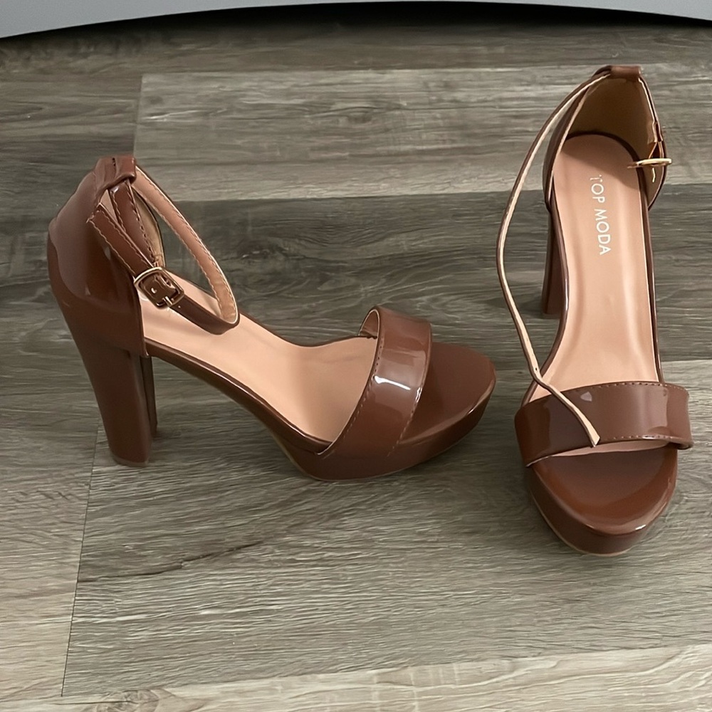 Top moda brown heels NEW